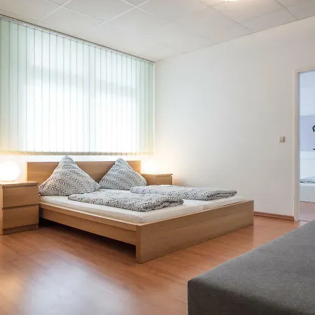 Apartman Spacious And Modern Furnished For 10 Guests *