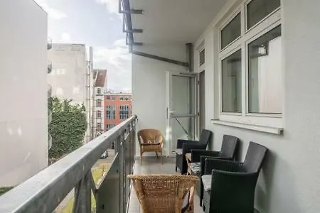 Spacious And Modern Furnished For 10 Guests Apartman