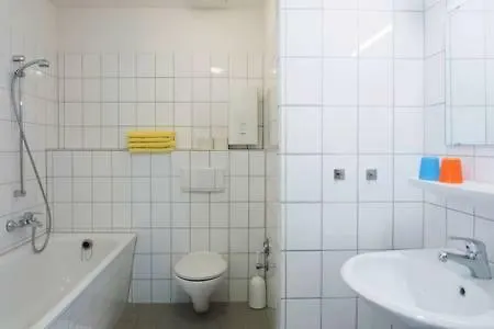 Apartman Spacious And Modern Furnished For 10 Guests *